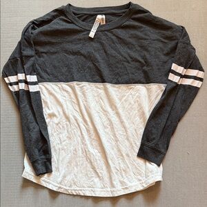 Women's Two-Tone Long Sleeve Tee - Black and White
